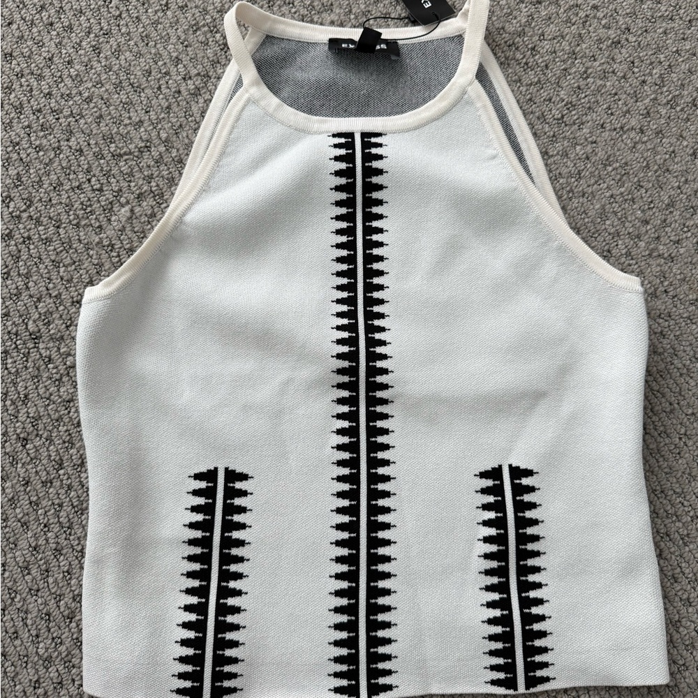 Express Cream Graphic Crop Tank Top